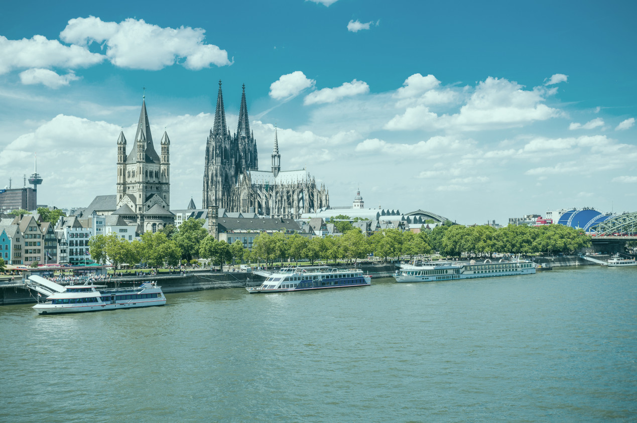 Kölner Dom und der Rhein