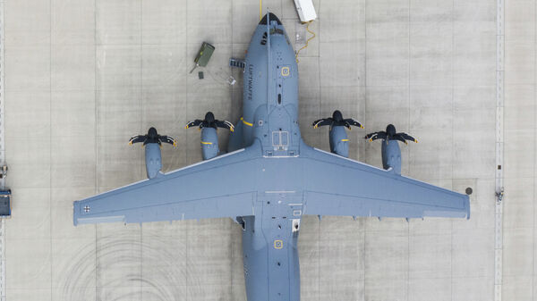 zwei Airbus A440M Atlas Transportflugzeuge geparkt