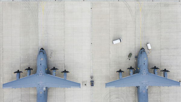 zwei Airbus A440M Atlas Transportflugzeuge geparkt