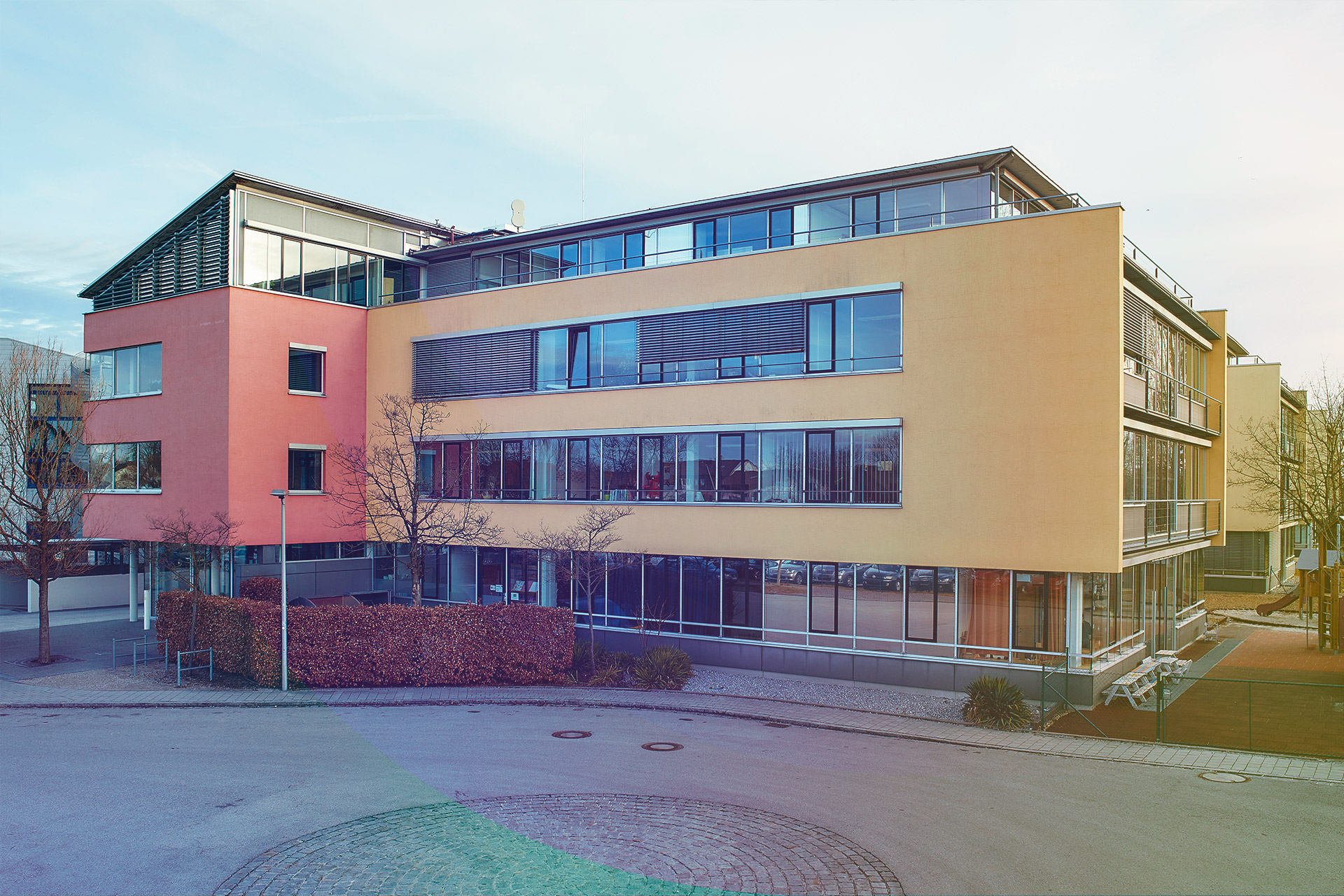 Ansicht des Gebäudes der genua GmbH in Kirchheim